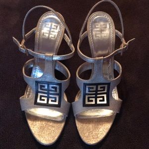 Givenchy shoes size 40